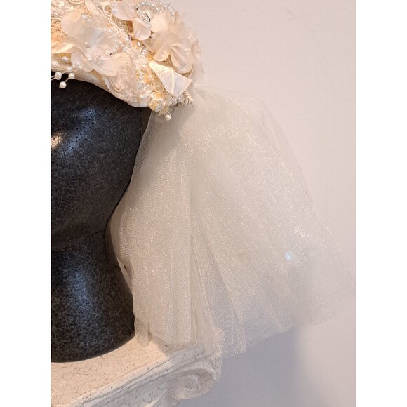 Vintage Structured Bridal Tiara Headdress  3D Organza /Faux Pearl Accents main image 4